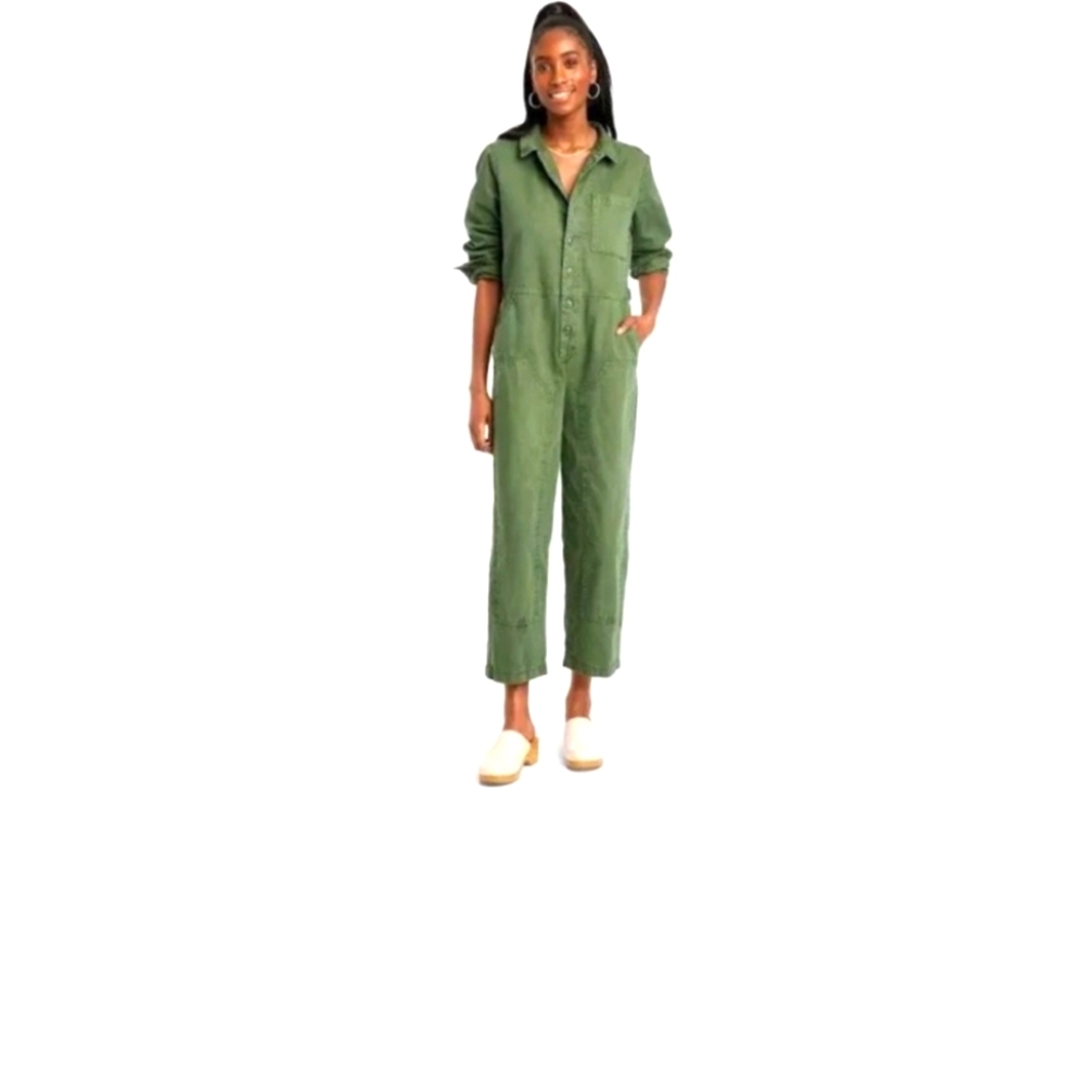 Universal Thread Broiler Jumpsuit NWT Size: 6 Dark Sage Green Women's Chest 40"